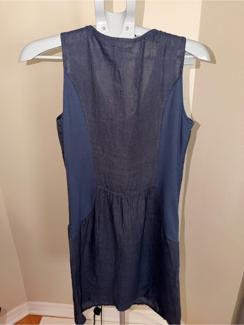Lina Tomei Italian Linen Beaded V Neck Shift Dress - Picture 6 of 10